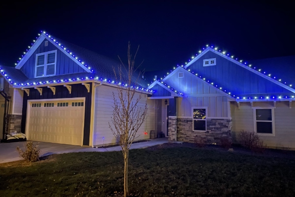 Christmas light installation company Strongsville, Ohio